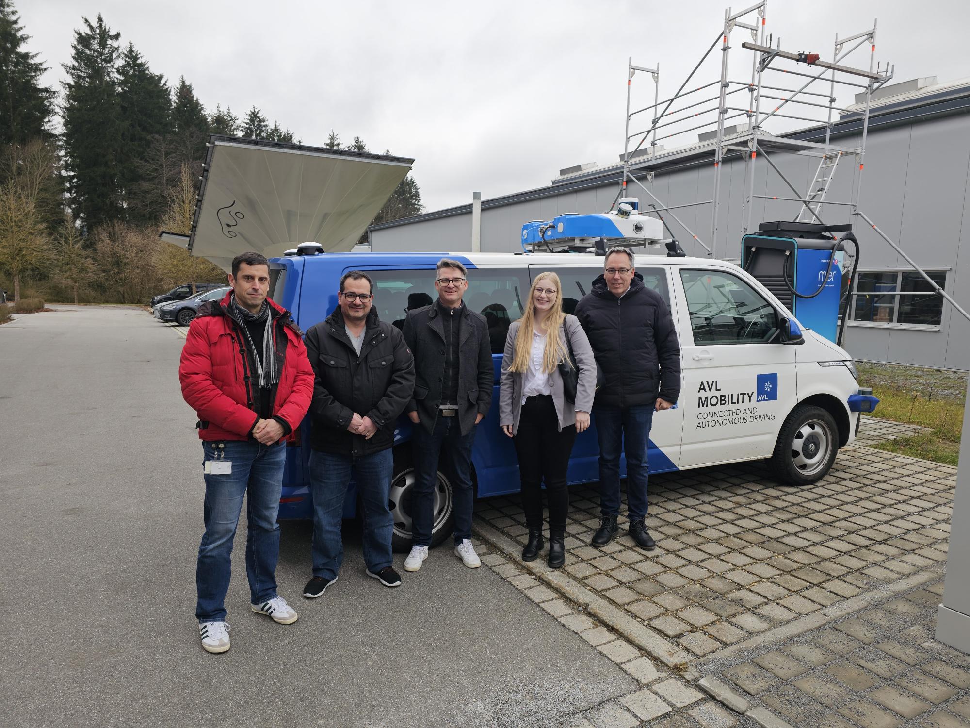 Besichtigung autonomes Shuttle.jpg